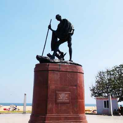 Mariana Beach Photo: Chennai Gandhi Statue